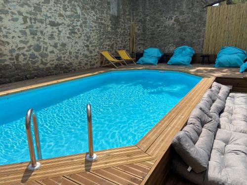 Homps Apartment | T4 bord canal du midi, piscine