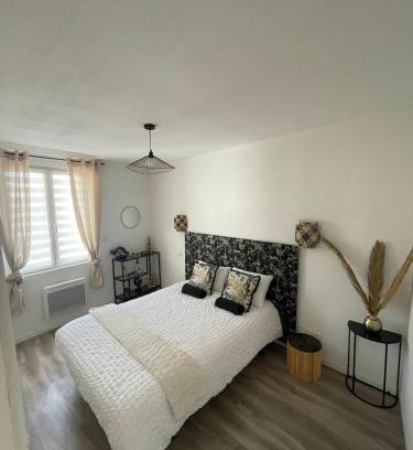 Anatole France Apartment | T4 Lumineux proche Centre Ville Narbonne & Des Grands Buffets