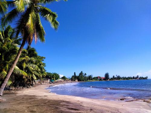 Arue House | TAHITI - Matavai Bay Spirit