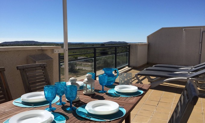 San Jorge Apartment | TAKE ADVANTAGE OF JULY AND AUGUST! Penthouse with UNIQUE terrace with BBQ and chill-out!