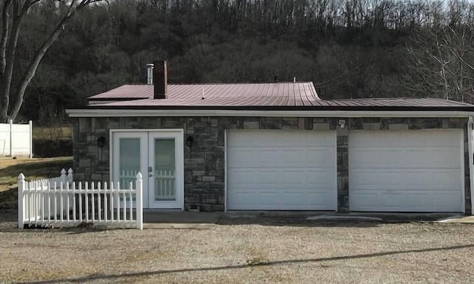 Zanesville House | Take Me To The River!