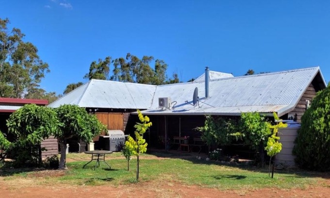Katrine House | Talbot - Historic accommodation with Mod Cons