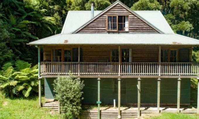 Apollo Bay House | Tall Trees Eco Retreat - Fern Cottage