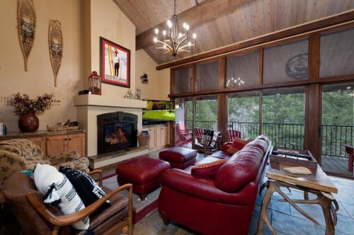 Purgatory House | Tamarron PineCone 828