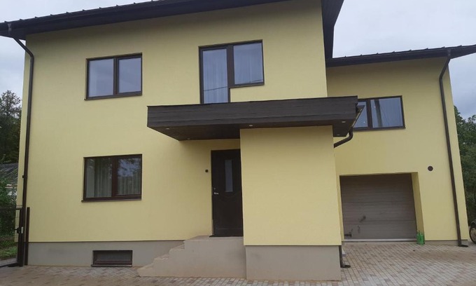 Tartu Apartment | Tammelinna house, 3 bedroom + living room