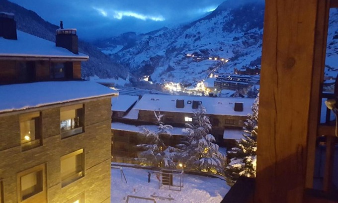 El Tarter Apartment | Tarter Cozy studios by Renttarter Sans Espais