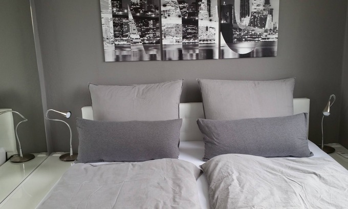 Hochheide Apartment | Tasteful apartment incl. WLAN fully equipped