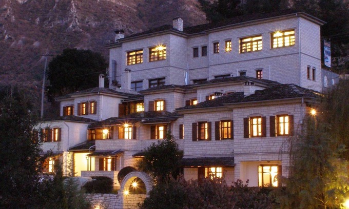 Aristi Hotel | Taxiarches Hotel