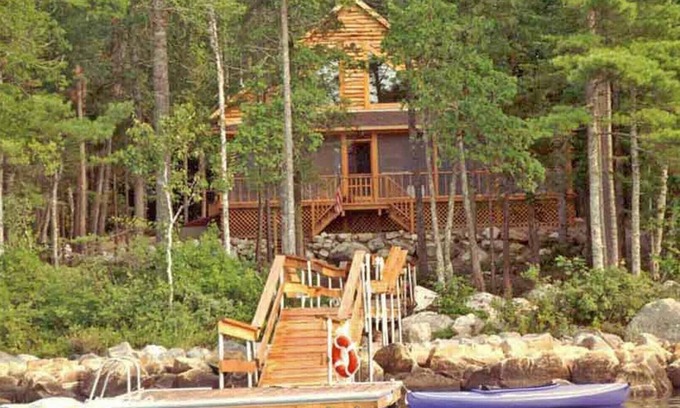 Sullivan Cabin | Taylor Camp on Tunk Lake nLakeside Log Cabinn4 Bedrooms - Sleeps 10