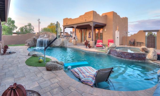 Maricopa House | TCR Casita- Private Desert Oasis with Tropical Backyard on 3.5 Acre