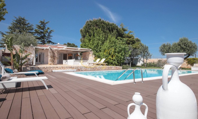 Polignano a Mare House | TD Villa Fico Jo Villa with Pool & Lush Garden