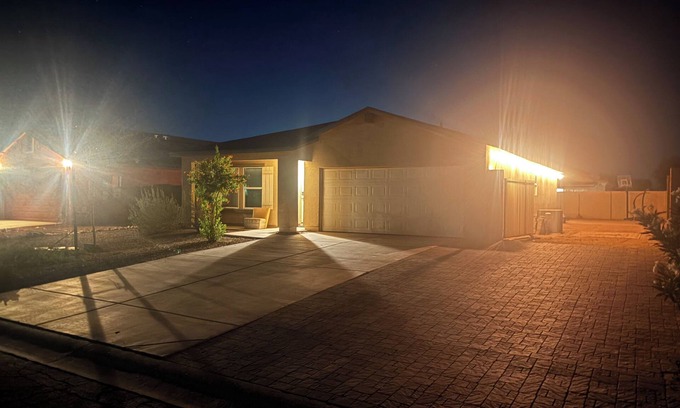 Arizona City House | tDesert Retreat with Modern Comforts – Peaceful Arizona Getaway