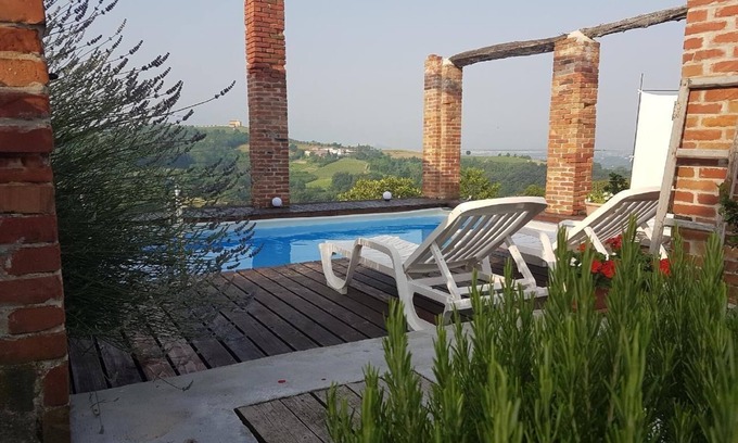 Bastia Mondovi House | Tenuta le Torri - Holiday home with pool