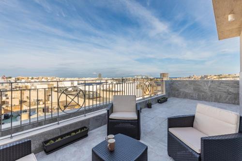 Msida Apartment | Terrace View - A Stylish Two Bedrooms Penthouse AC-WIFI