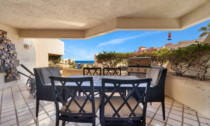 Marina Condo | Terrasol 153, In the heart of everything, 10 min walk to Downtown