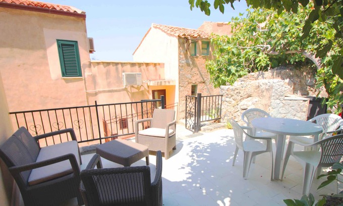 Old Town Apartment | Terrazza La Rocca by Wonderful Italy