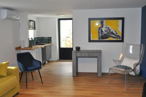 Issirac Apartment | Terre d'oliviers