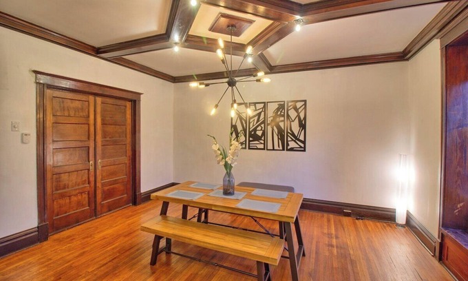 Tower Grove East House | TG Sanctuary | Historic 3BR | Private Yard + Den