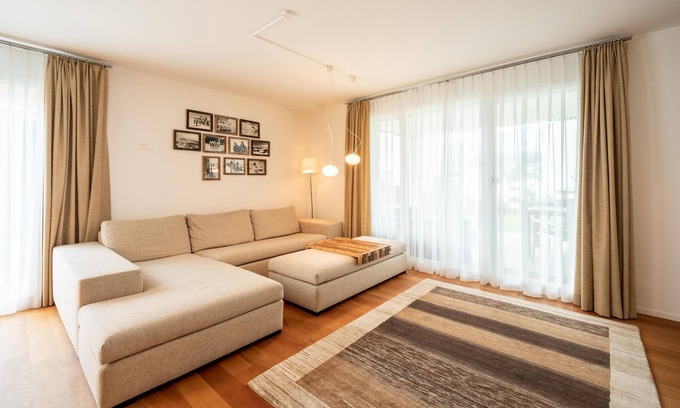 Flims Apartment | The 3.5 room apartment Casa Aleca with very good location and wonderful garden.