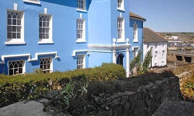 Chysauster Cottage | THE ABBEY, pet friendly, luxury holiday cottage in Penzance