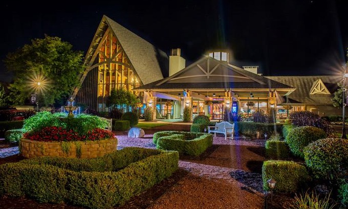 Fontana-on-Geneva Lake Resort | The Abbey Resort