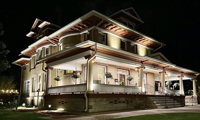 Pueblo Apartment | The Abriendo Inn - Blake suite