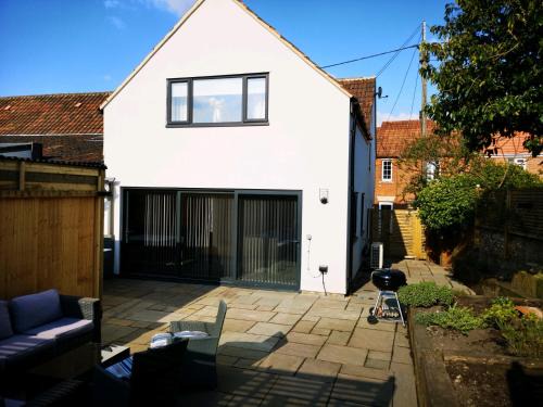 Upton Scudamore House | The Angel Holiday House