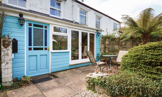 Boscundle Cottage | THE ARK COTTAGE, pet friendly, character holiday cottage in St Blazey