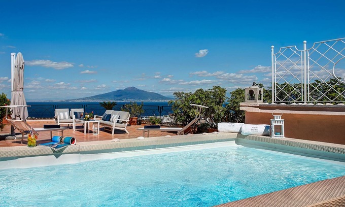 Priora Apartment | The Attic Sorrento - Rooftop Pool and Water Views
