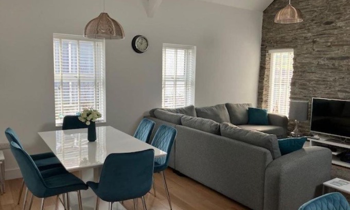 Chillington Apartment | The Bakery Flat, Frogmore