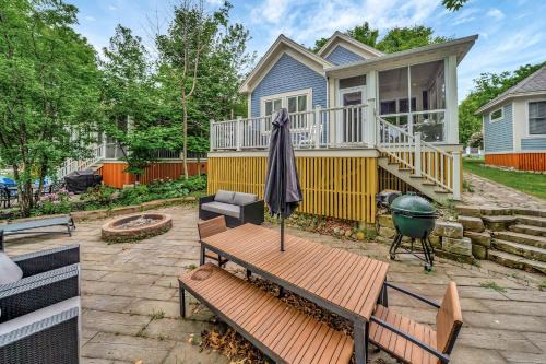 Cherry Valley House | The Balsam - 36 Farm View