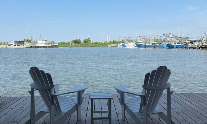 Venice Boat Rental | The Barbara Joan-New Houseboat