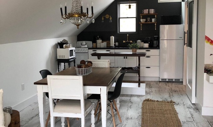 Rockport House | THE BARN ON PASCAL. A lovely circa 1900 refurbished barn.