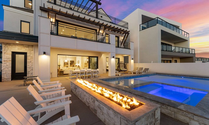 St. George House | The Beach Front 2.0: Private Pool, Lagoon + Beaches
