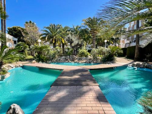 Platja de l'Arenal Apartment | THE BEACH HOUSE PLAYA DEL ARENAL Jávea - Pool and Garden Steps from the beach