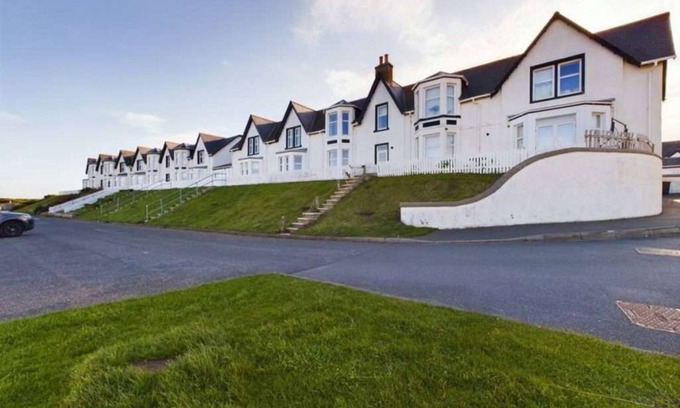 Banff Cottage | The Beaches, beachfront 2 bed home with seaviews in Banff Aberdeenshire