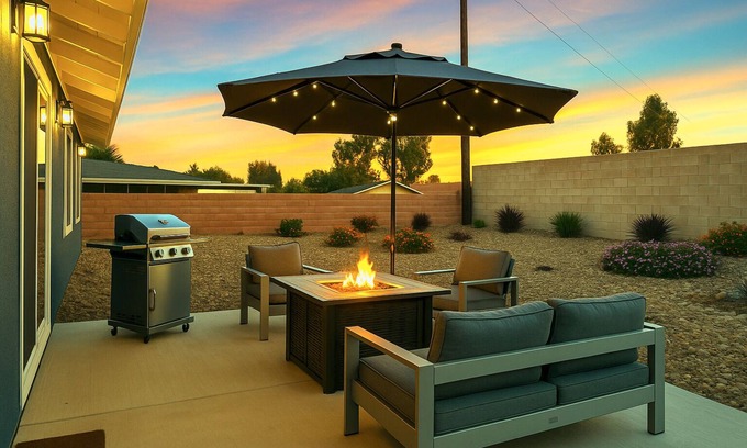 Ventura House | The Beachsides Bliss, BBQ, Arcade, Game Room, Fire Pit Patio, 5 Miles to Beaches