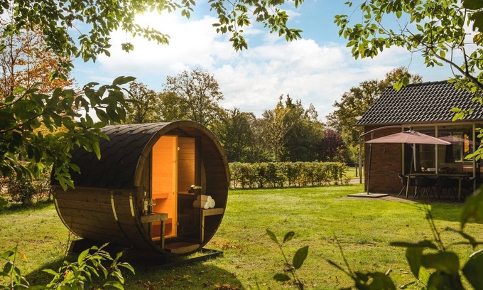 Zuna Cabin | The best cottage for the little ones and yourself with outdoor sauna & bubble tub 😄
