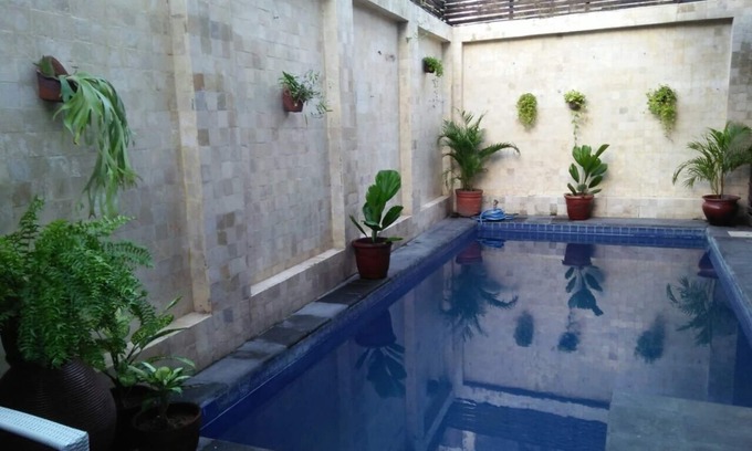 Senggigi Villa | The best located villa in Senggigi 300 metres to the beach.
