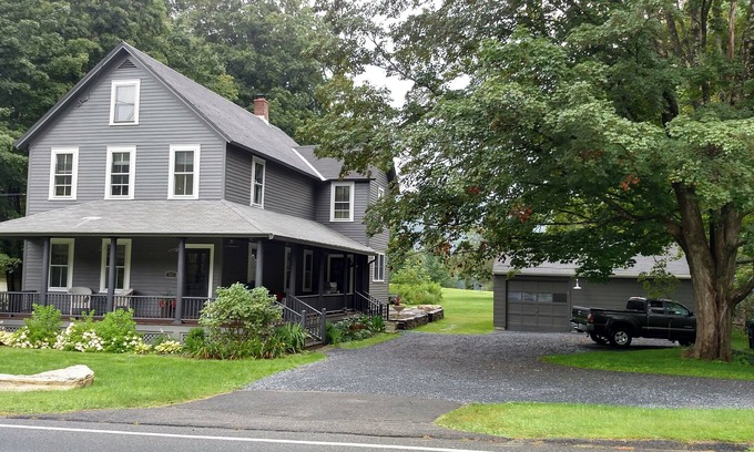 Lenox House | The best of both worlds, Country and Culture