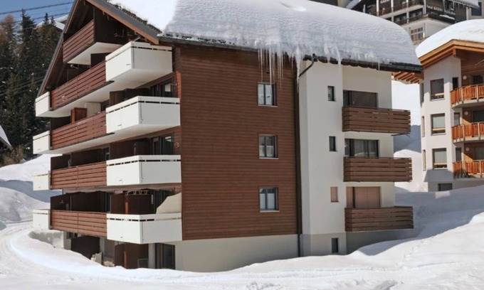 Bettmeralp Apartment | The Bettmeralp lies high above the Rhone Valley on the Great Aletsch Glacier at