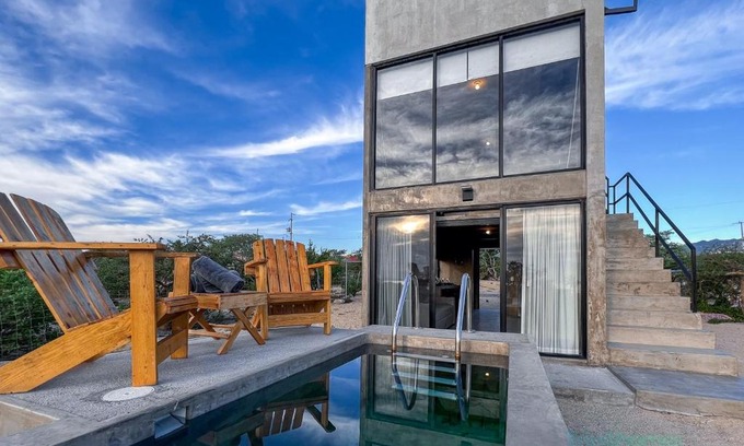 La Ventana Apartment | The Big Chill 1BR loft pool & rooftop