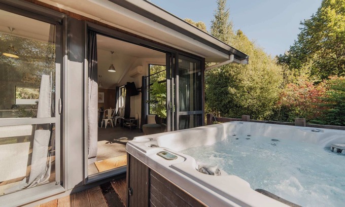 Lake Tekapo House | The Birch - 3 Bedroom Cottage