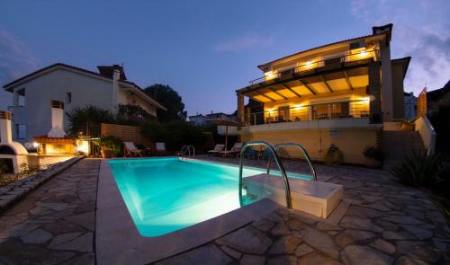 Asini Villa | The Bird's Nest Luxury Villa