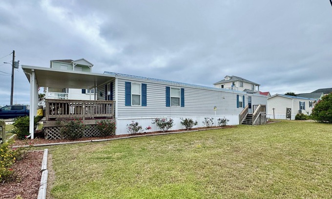 North Topsail Beach House | The Blue Top Stop in North Topsail Beach