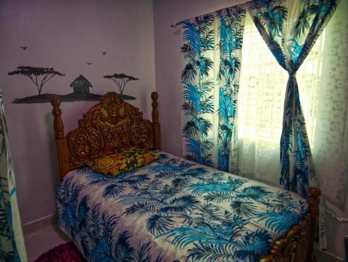 Nakuru Bed & Breakfast | The Blue Wave