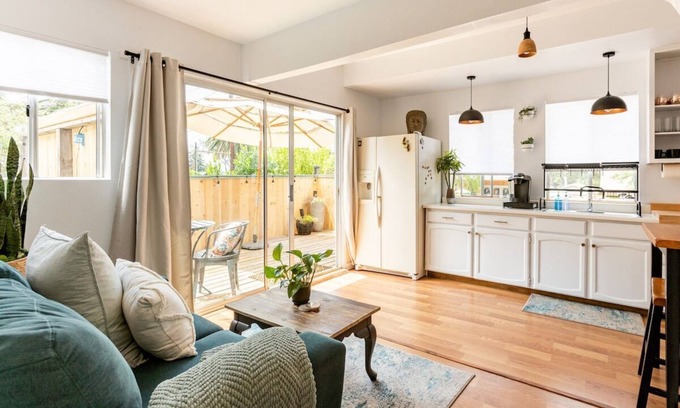 Old Town Historic District House | The Boho Bungalow! Wine-Dine-Walk to downtown SLO