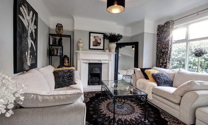 Chester House | The Botanical Holiday by Cheshire Escapes