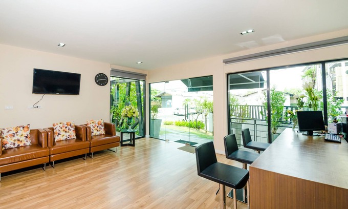 Sala Thammasop Apartment | The Box Residence