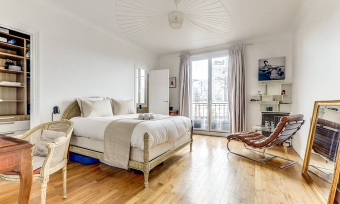 Puteaux Apartment | The Bridge - Elegant & Bright - Neuilly